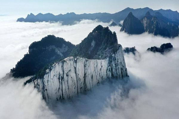 华山风景区徒步登山怎么游玩-华山最佳登山路线攻略