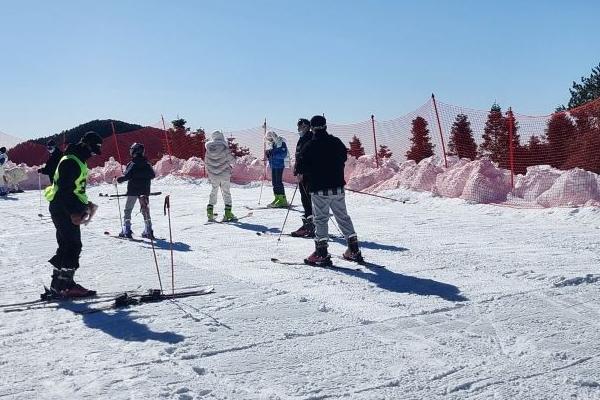 江苏宜春明月山户外滑雪场门票价格及交通地址和游玩攻略